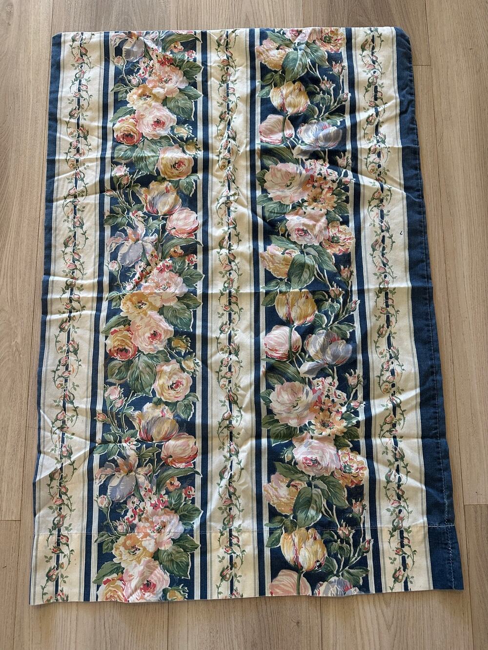 Vintage 1970s Lady Pepperell Floral Stripe No Iron Percale Standard Pillowcase